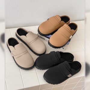 Unisex Buckle Detail Leather Mules