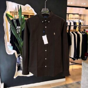 Men’s Classic Off-White Long-Sleeve Oxford Button-Down Shirt